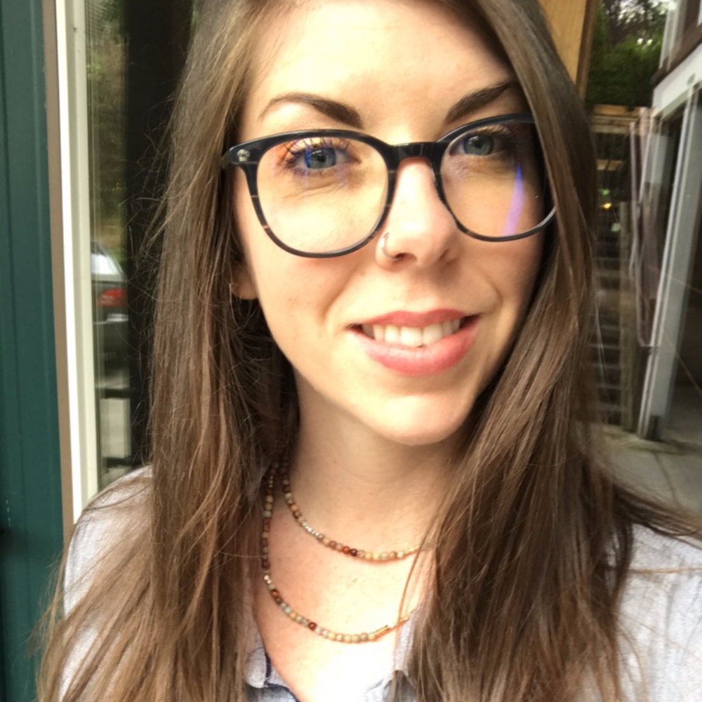 Meet your Posher, Aja